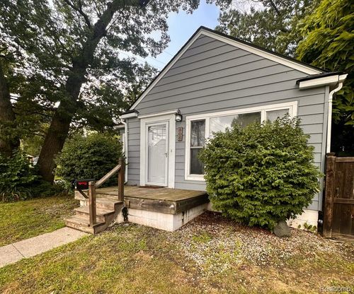 505 Gardendale St, Ferndale, MI, 48220-2402 | Card Image