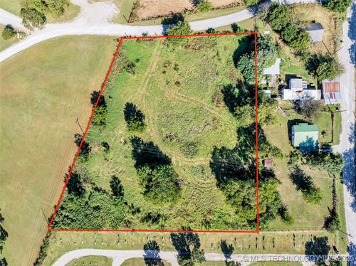 800 W Main Street, Davis, OK, 73030 | Card Image