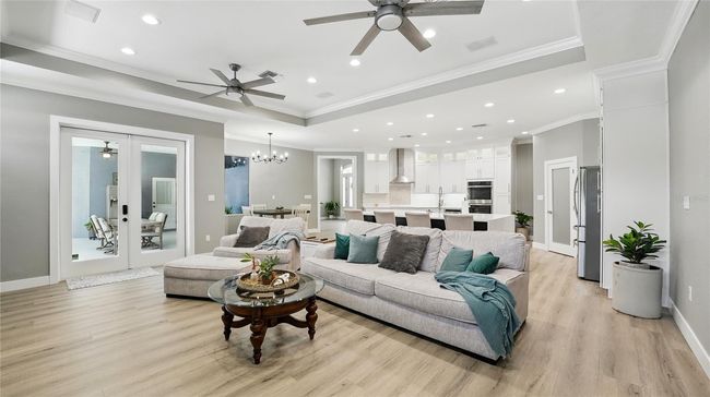 Lots of windows and french doors | Image 17