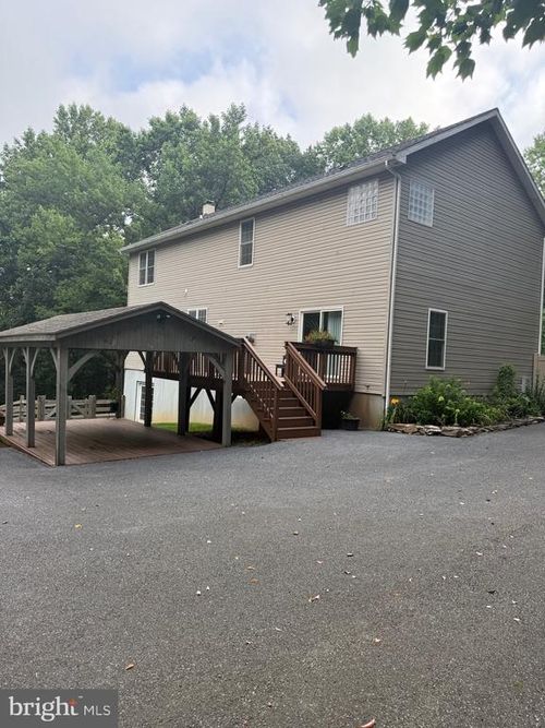 114 Moore Ln, GAP, PA, 17527-9039 | Card Image