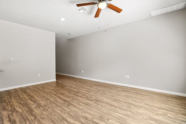 APT-2903 - 516 E Slaughter Ln, Condo with 2 bedrooms, 3 bathrooms and 2 parking in Austin TX | Image 5