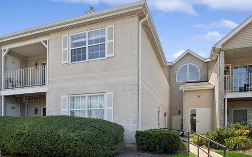 unit-104-794 N Gary Ave, Carol Stream, IL, 60188-4910 | Card Image