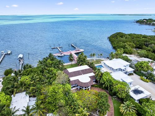 88110 Overseas Hwy, Islamorada, FL, 33036-3048 | Card Image
