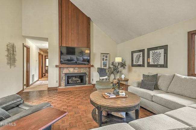 55 Grove Hill Rd, House other with 3 bedrooms, 4 bathrooms and null parking in Kingsport TN | Image 15