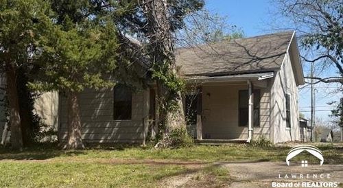 928 Pennsylvania Street, Lawrence, KS, 66044 | Card Image