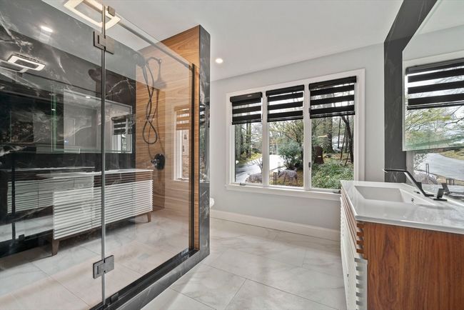 60 Algonquin Rd, House other with 4 bedrooms, 5 bathrooms and 6 parking in Canton MA | Image 21