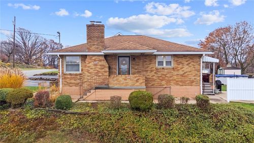 1515 Oak St, Greensburg, PA, 15601-5466 | Card Image