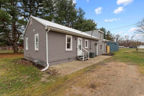 57459 Basswood Rd, Osceola, IN, 46561-9359 | Card Image