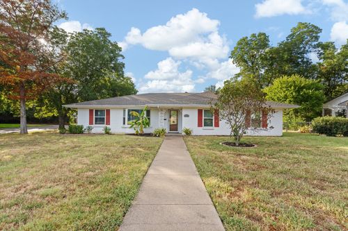 1227 Hilltop Dr, Cleburne, TX, 76033-6044 | Card Image