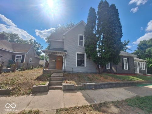 2209 Lynn St, Anderson, IN, 46016-4636 | Card Image