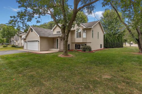 3034 Crescent Ridge Trl, Saint Cloud, MN, 56301-5708 | Card Image
