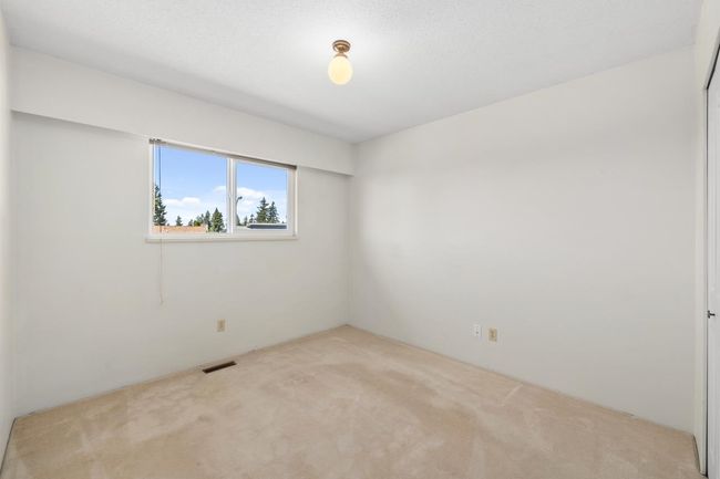1605 Hemlock Pl, House other with 3 bedrooms, 3 bathrooms and 6 parking in Port Moody BC | Image 27