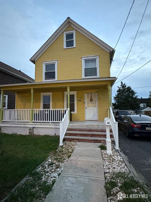 88 Woodbridge Ave, Sewaren, NJ, 07077-1337 | Card Image