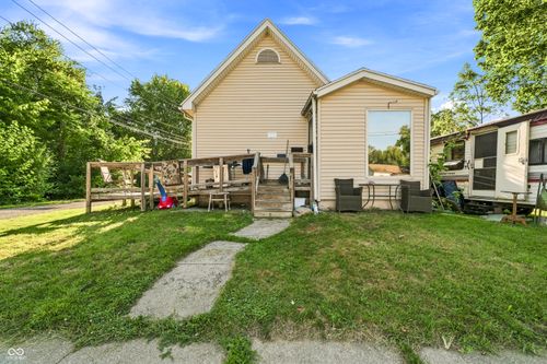 210 Wilson St, Auburn, IN, 46706-2439 | Card Image