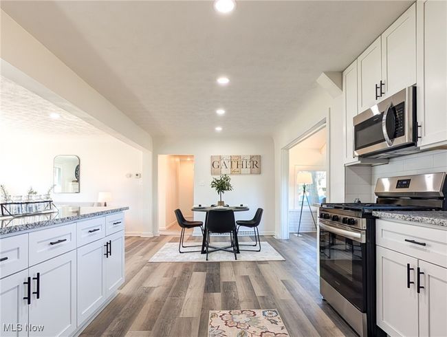 868 Eastview Ave, House other with 3 bedrooms, 2 bathrooms and null parking in Wadsworth OH | Image 12