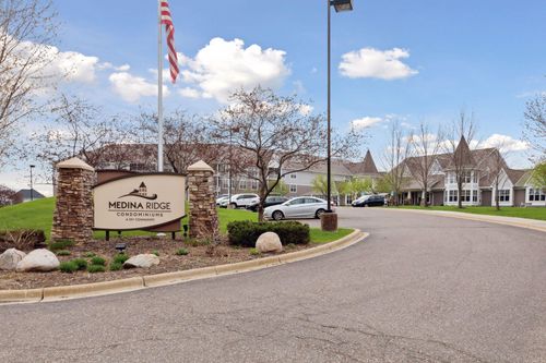 128-100 Clydesdale Trl, Hamel, MN, 55340-4580 | Card Image