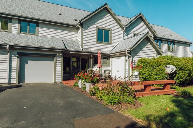 S75W17553 Harbor Circle, Condo with 2 bedrooms, 2 bathrooms and null parking in Muskego WI | Image 35