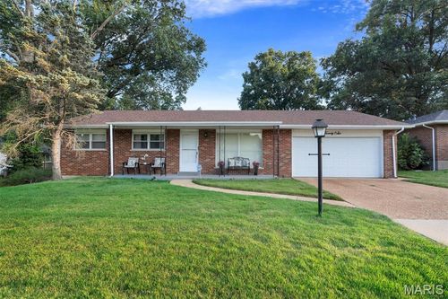 2006 Northaire Ln, Saint Louis, MO, 63138-1229 | Card Image