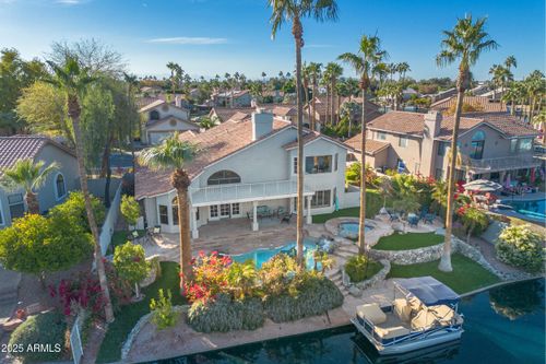 1011 S Coral Key Ct, Gilbert, AZ, 85233-7818 | Card Image