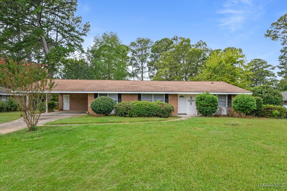 Mont Vista Dr, Montgomery, AL 36109