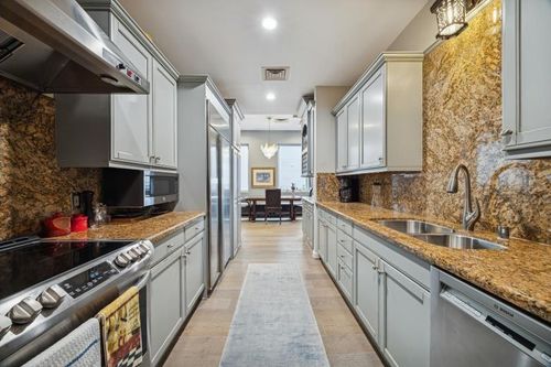unit-1204-914 Main St, Houston, TX, 77002-6223 | Card Image