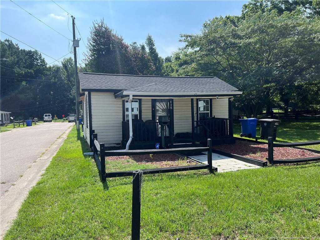Mcdonald St, Fayetteville, NC 28312