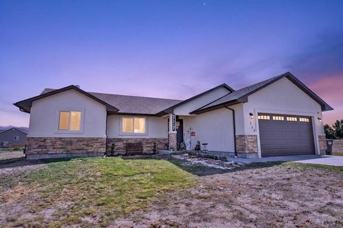 350 E Chadwick Dr, Pueblo West, CO, 81007-1357 | Card Image