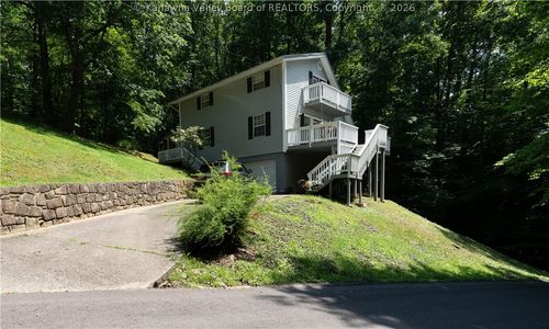 50 Mountaineer Dr, Elkview, WV, 25071-9519 | Card Image
