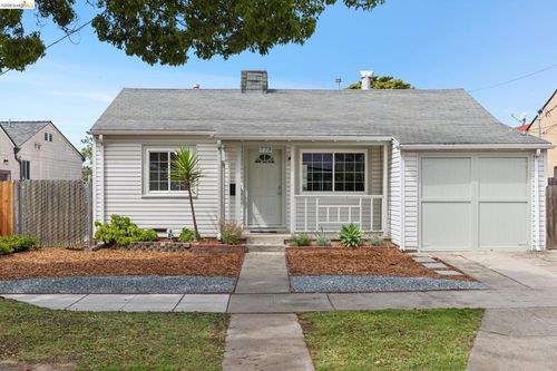 773 Ventura St, Richmond, CA, 94805-1461 | Card Image