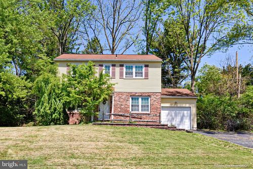 1501 W Chester Rd, COATESVILLE, PA, 19320-4520 | Card Image