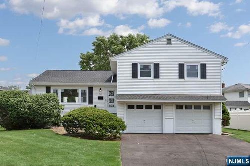 7-32 Richard St, Fair Lawn, NJ, 07410-1931 | Card Image