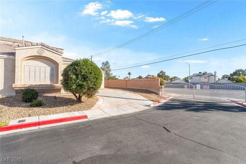 4808 Marco Polo St, North Las Vegas, NV, 89031-0266 | Card Image