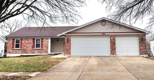 331 Carriage Trail Ct, O Fallon, MO, 63368-8009 | Card Image