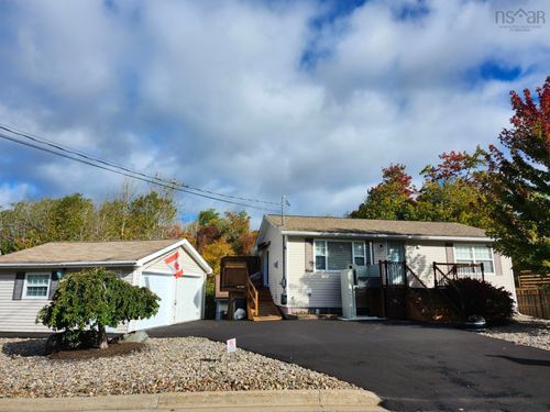 49 Meadow Drive, Beaver Bank, NS, B4G1B5 | Card Image