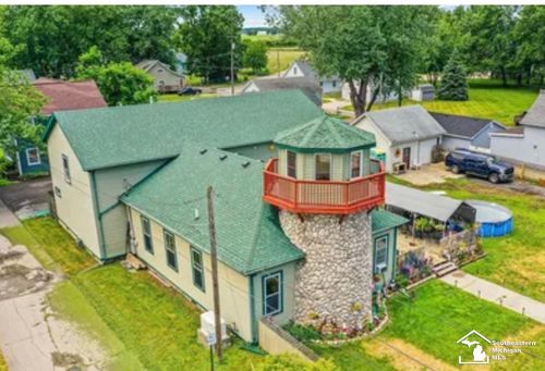 11239 Harold Dr, Luna Pier, MI, 48157-9751 | Card Image