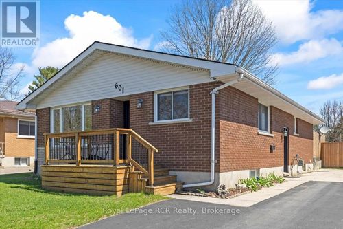 601 17th Avenue, Hanover, ON, N4N3B1 | Card Image