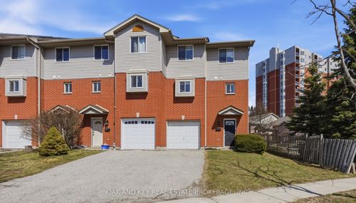 18 Chapman Crt, London, ON, N6G5A7 | Card Image