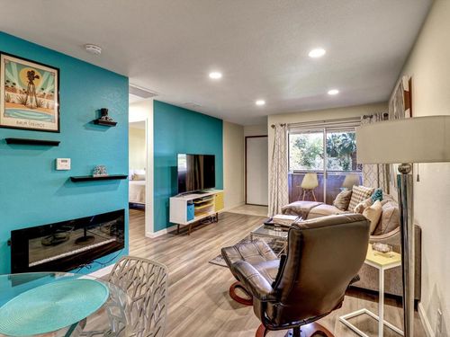 unit-208-470 N Villa Ct, Palm Springs, CA, 92262-1900 | Card Image