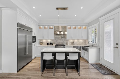 2926 160 St, Surrey, BC, V3Z3W1 | Card Image