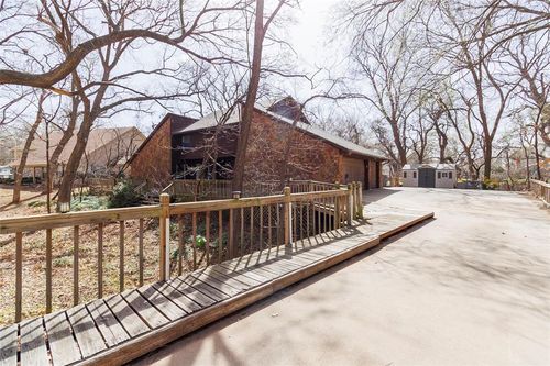 3213 Ne Shelter Creek Dr, Lawton, OK, 73507-1936 | Card Image