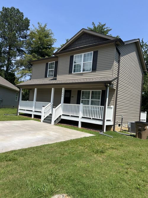 204 Roslyn Ct, DALTON, GA, 30720-7208 | Card Image