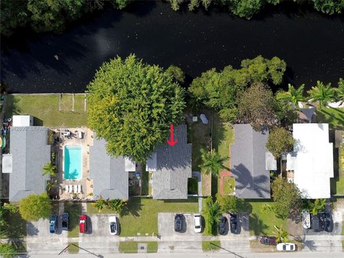 2441 Nw 9th Ter, Wilton Manors, FL, 33311-2324 | Card Image