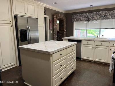 Kitchen Island and pantry | Image 2