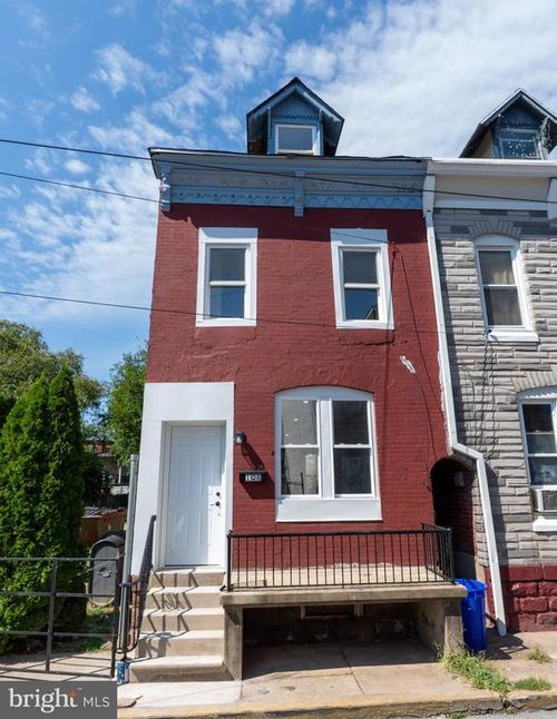 108 Peach St, READING, PA, 19602-1721 | Card Image