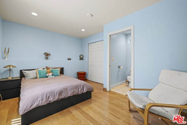 21615 Wo He Lo Trl, House other with 3 bedrooms, 4 bathrooms and null parking in Chatsworth CA | Image 4