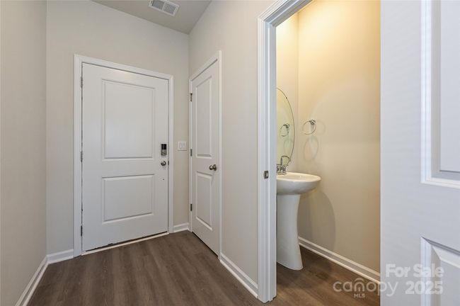 1413 31 St St Ne, House other with 3 bedrooms, 3 bathrooms and null parking in Conover NC | Image 6