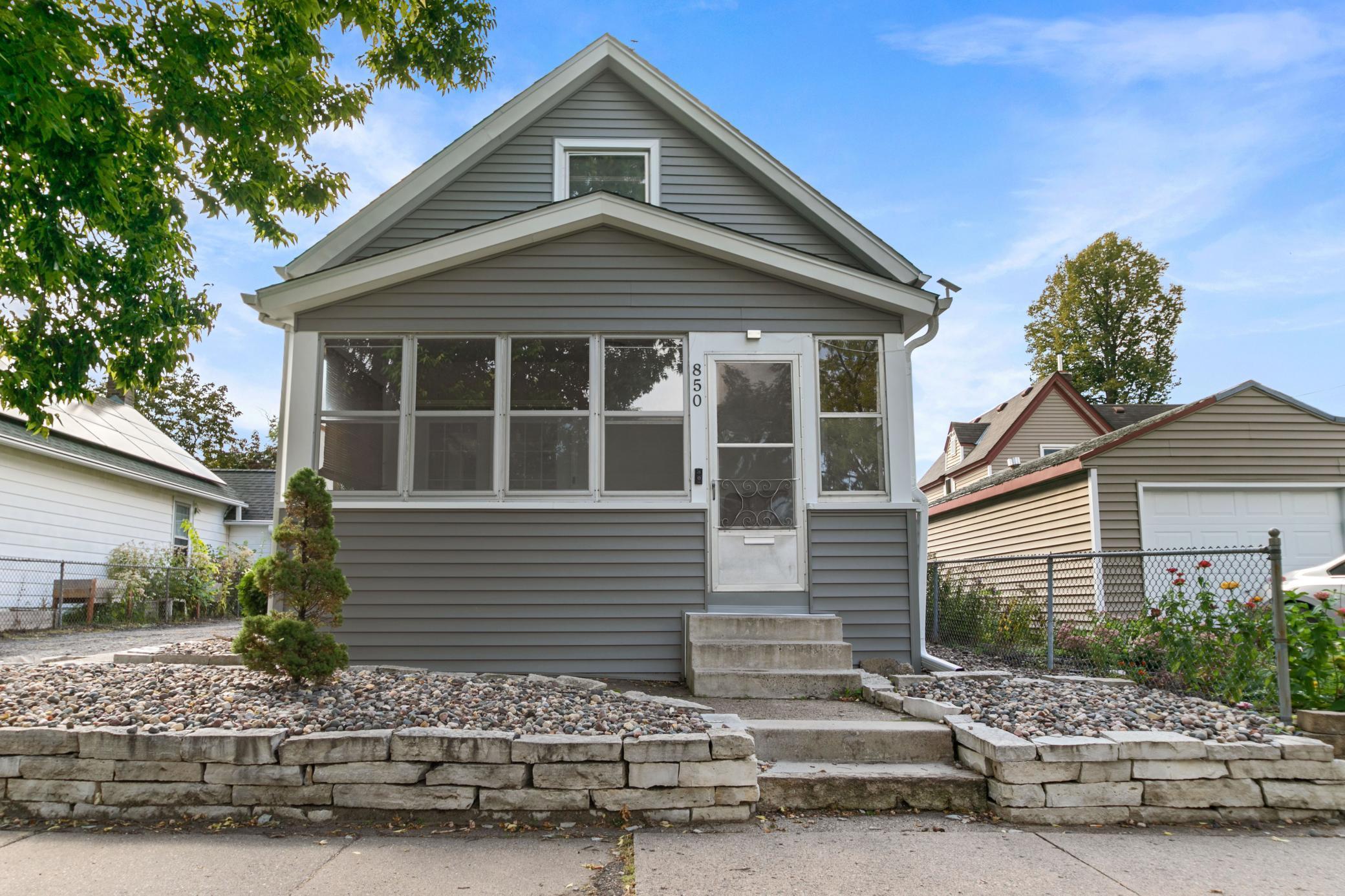 Palace Ave, Saint Paul, MN 55102