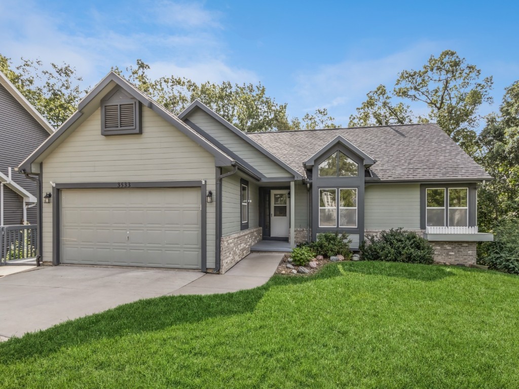 Winterwood Ct, Cedar Rapids, IA 52402