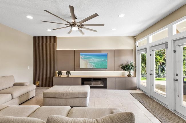 8764 Lookout Pointe Dr, House other with 4 bedrooms, 4 bathrooms and null parking in WINDERMERE FL | Image 11