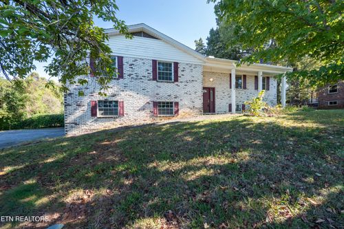 406 Montvale Station Rd, Maryville, TN, 37803-5802 | Card Image